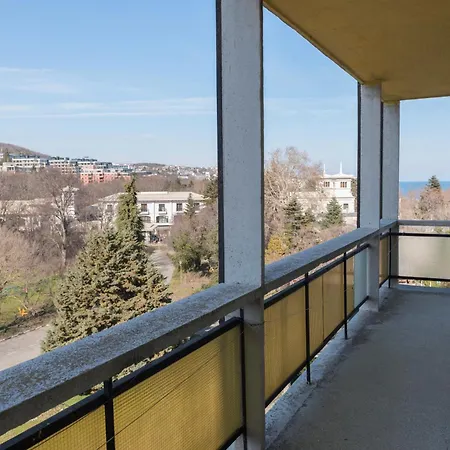 Hotel International Of Scientists Joliot Curie 3*