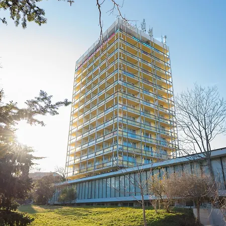 International Of Scientists Joliot Curie Hotel Sveti Konstantin