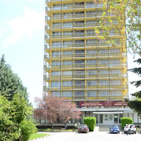 Hotel International Of Scientists Joliot Curie 3*