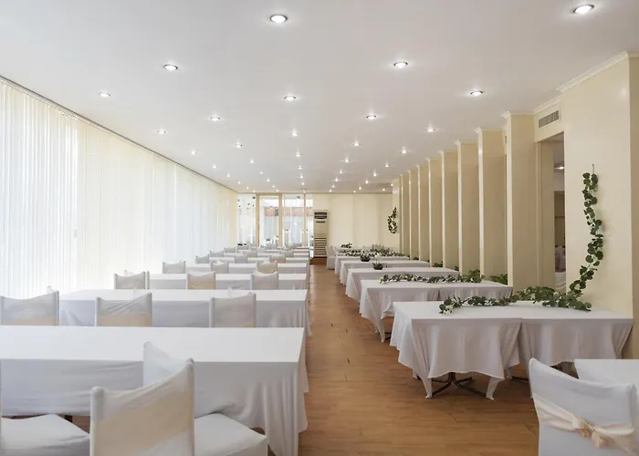 Hotel International Of Scientists Joliot Curie 3*