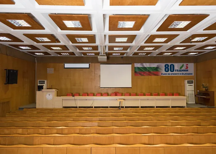 Хотел международен дом на учените жолио кюри 3*