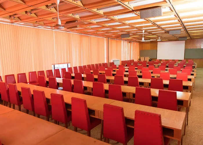 международен дом на учените жолио кюри Хотел Св. Св. Константин и Елена