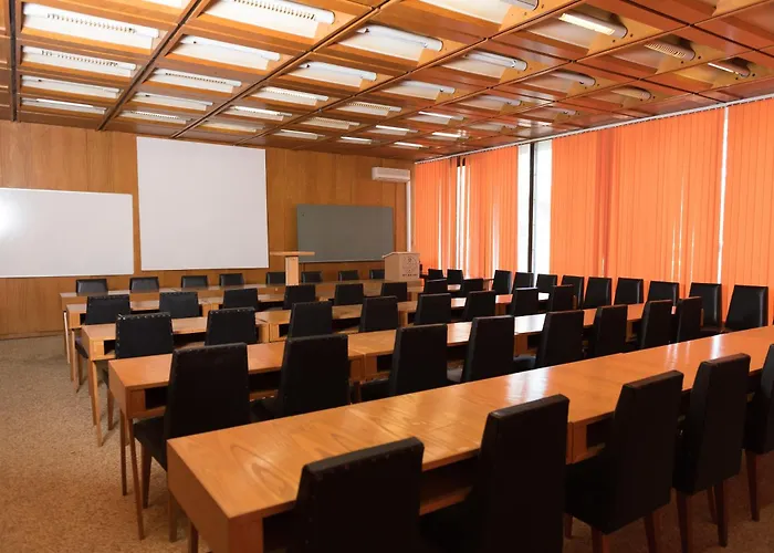 Hotel International Of Scientists Joliot Curie 3*