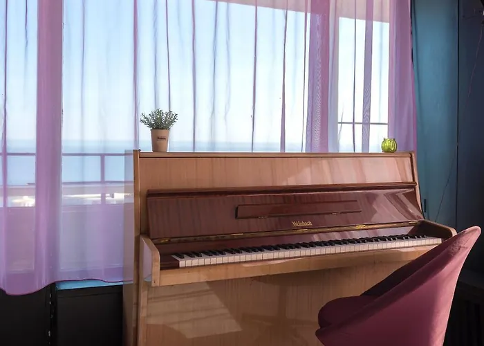 Hotel International Of Scientists Joliot Curie